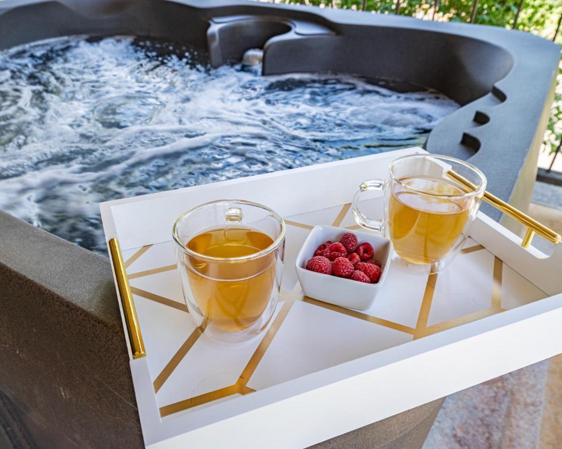 Secluded Mtn Top Family Haven W/Views Spa & Arcade Three Rivers Kültér fotó