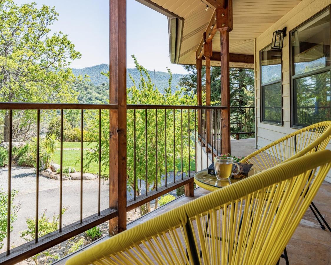 Secluded Mtn Top Family Haven W/Views Spa & Arcade Three Rivers Kültér fotó